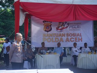 *Polda Aceh Salurkan 450 Paket Bansos untuk Warga Banda Aceh Dalam Rangka Hari Bhayangkarak ke 80*